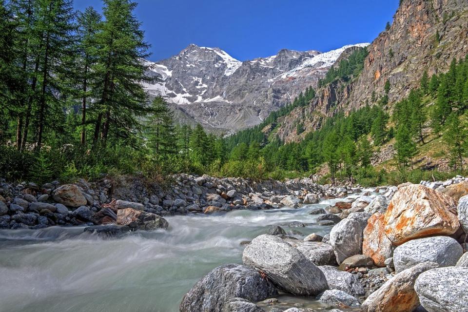 Aosta Stunning Panoramic Views From Modern Two Bedroom Apartment Экстерьер фото