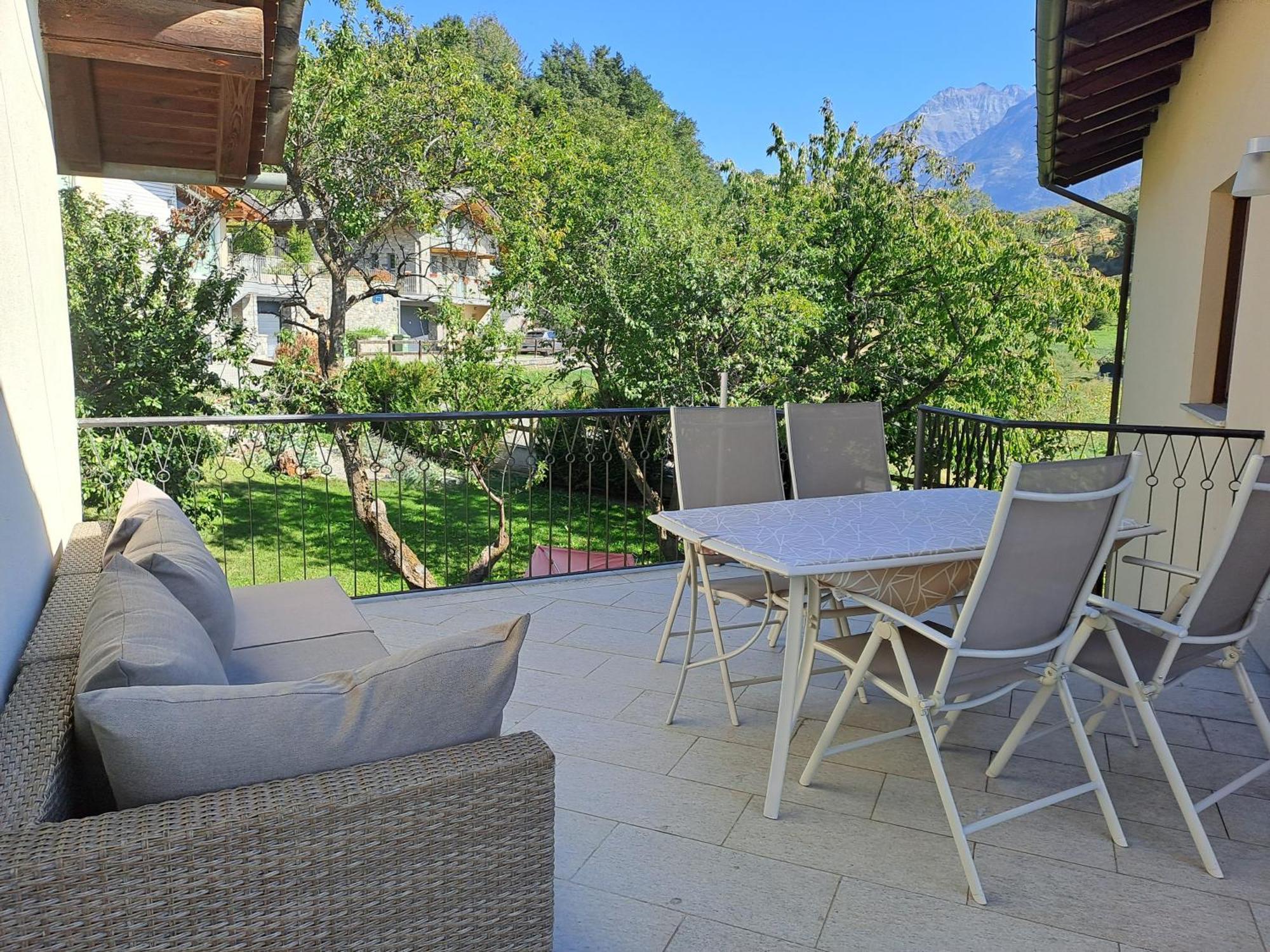 Aosta Stunning Panoramic Views From Modern Two Bedroom Apartment Экстерьер фото